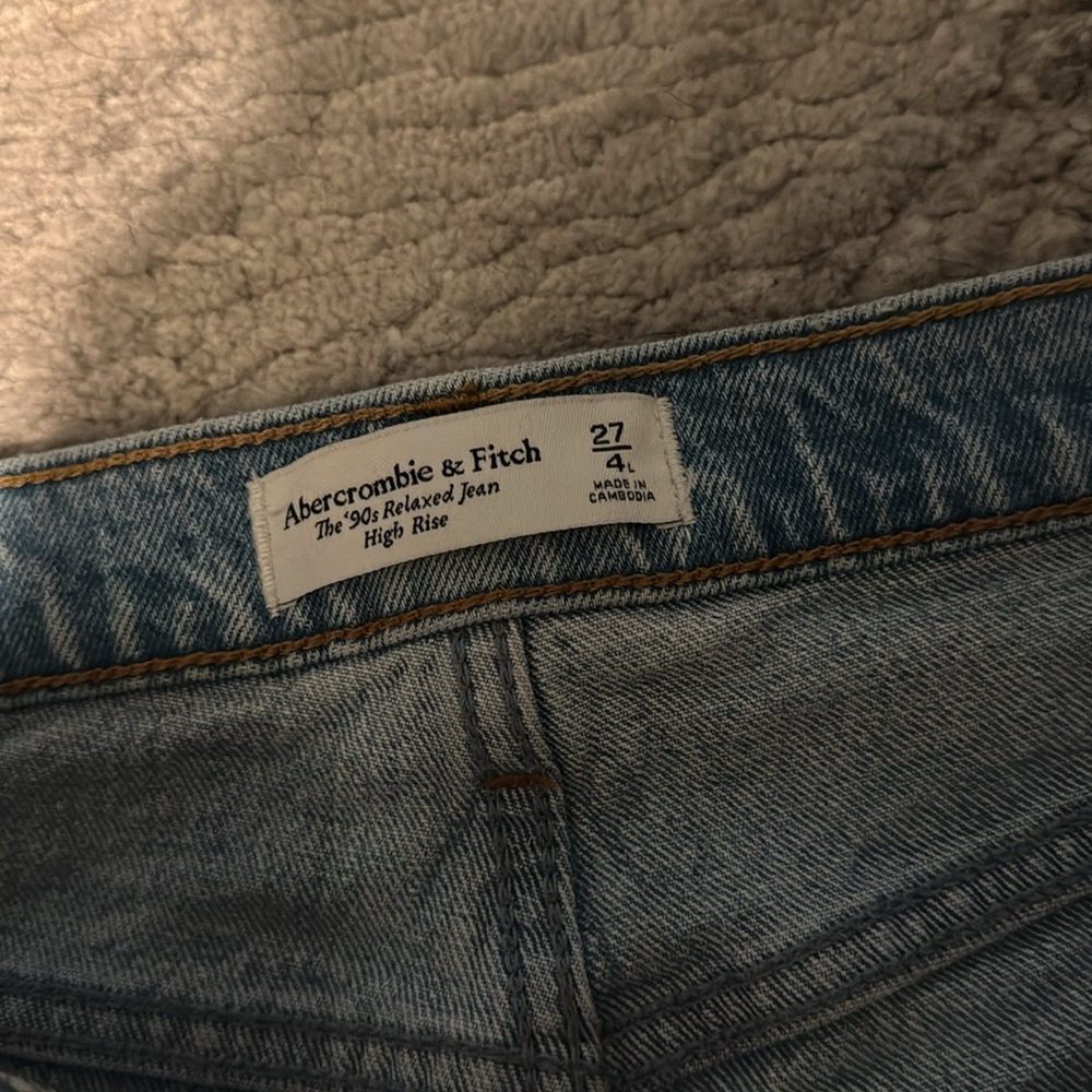 Abercrombie & Fitch Light Blue Straight Leg Jeans - Picture 2 of 2